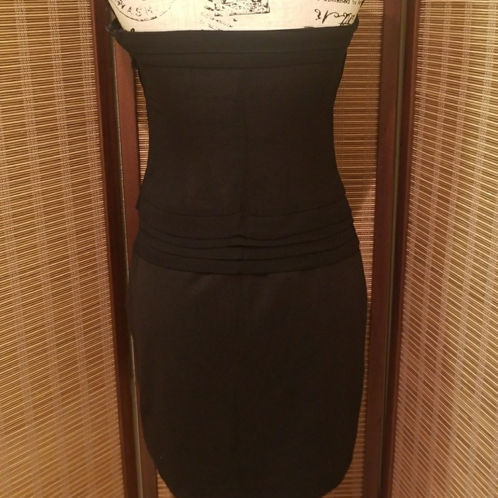 Dress - Picture 3 of 4